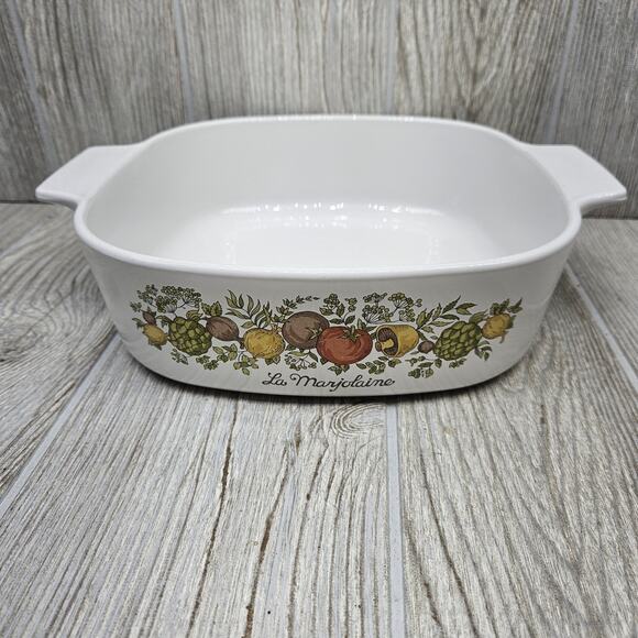 Vintage Corning Ware La Marjolaine A-2-B 2L Casserole Dish w/Lid Vegetable Patte - Picture 8 of 11